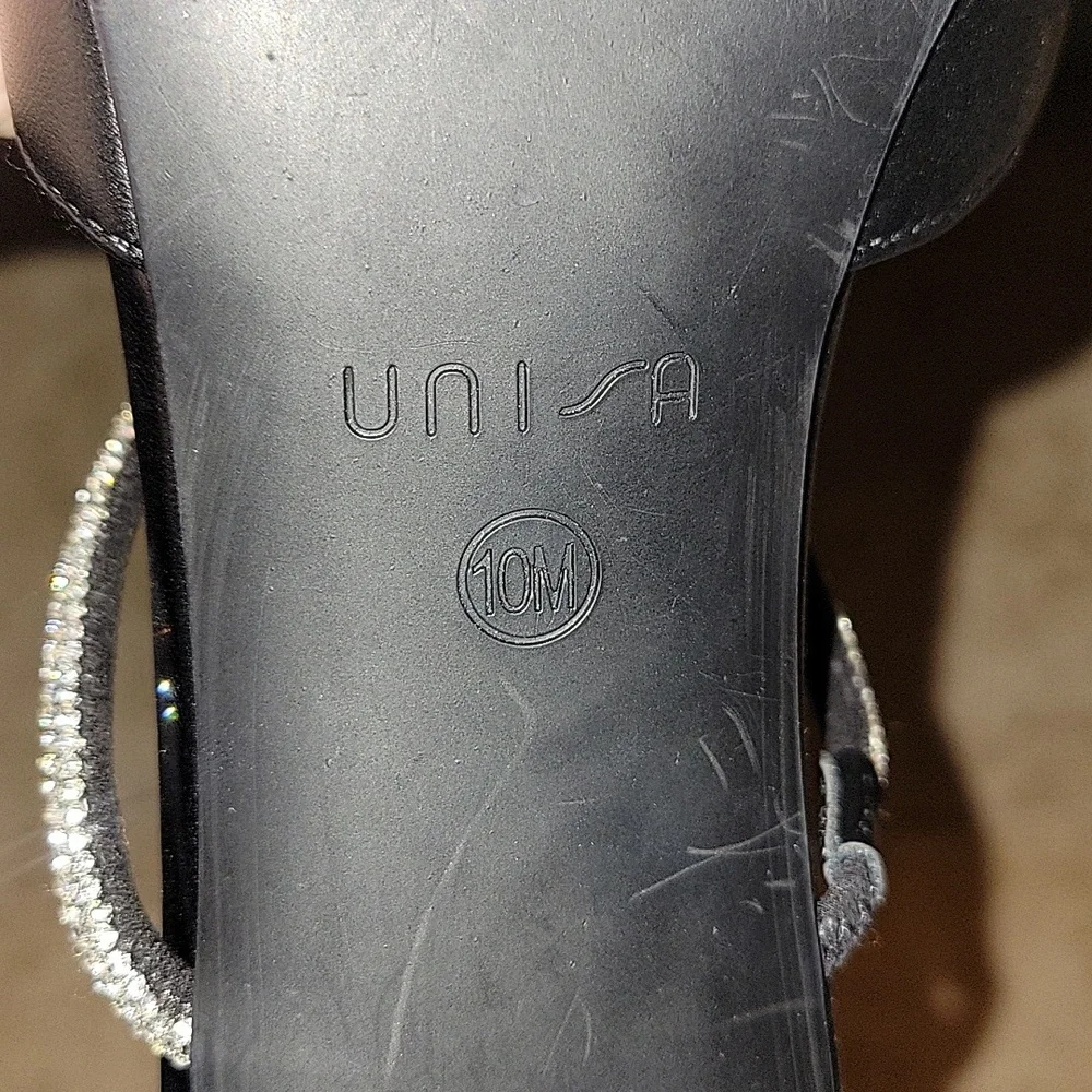 NEW Women's Size 10M beautiful 4  inch heels - Picture 9 of 10